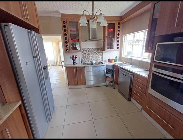 3 BEDROOM HOUSE FOR SALE IN ARCON PARK